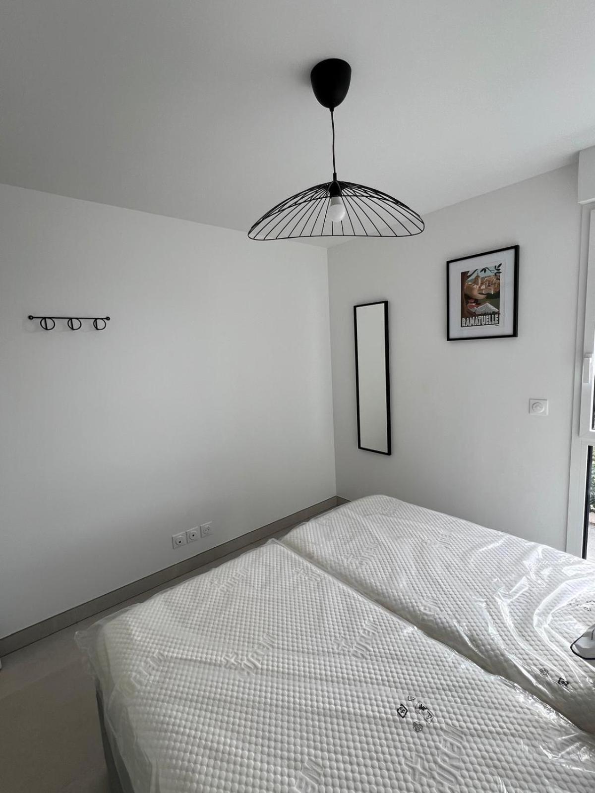 Neuf, Climatise Et Au Calme A Appartement